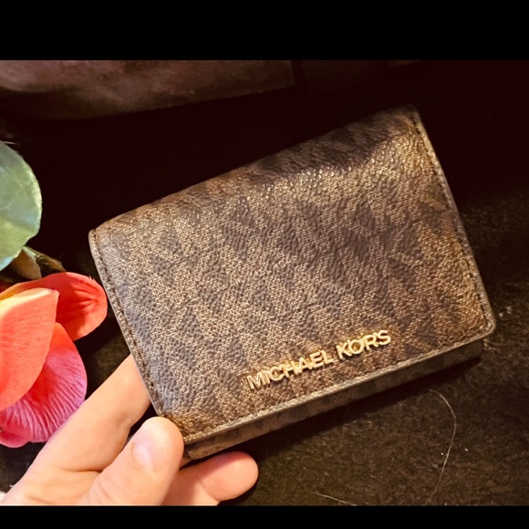 MICHAEL KORS MOCHA SUEDE & LEATHER SHOULDER BAG W/ WALLET/ MRSP $458.00 - Picture 11 of 15